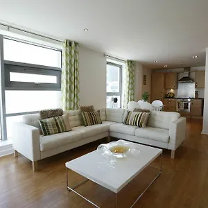 Waterfront Apartment Edinburgh